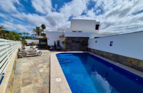 Villa Arum with private pool